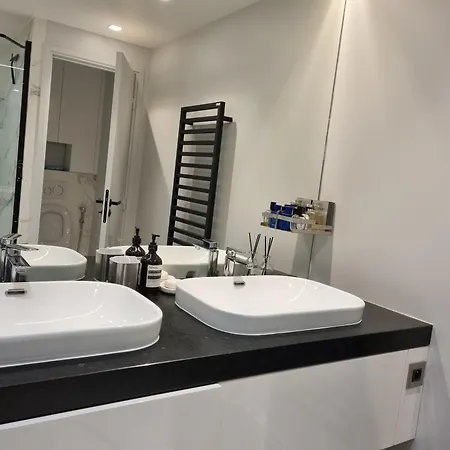 Flamelson Apartment
